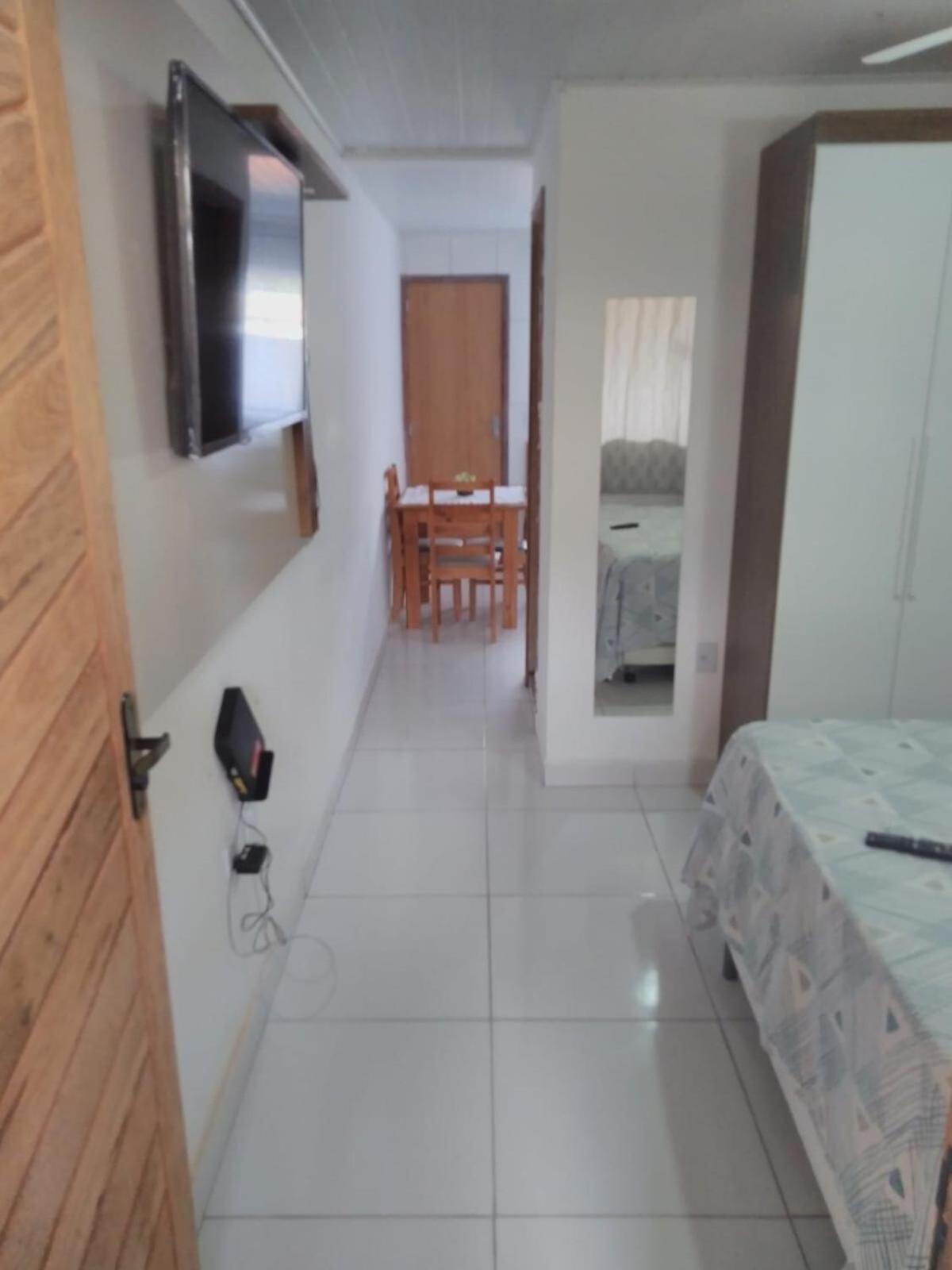 Kitnet Do Anderson 3 Em Orla Bardot Apartment